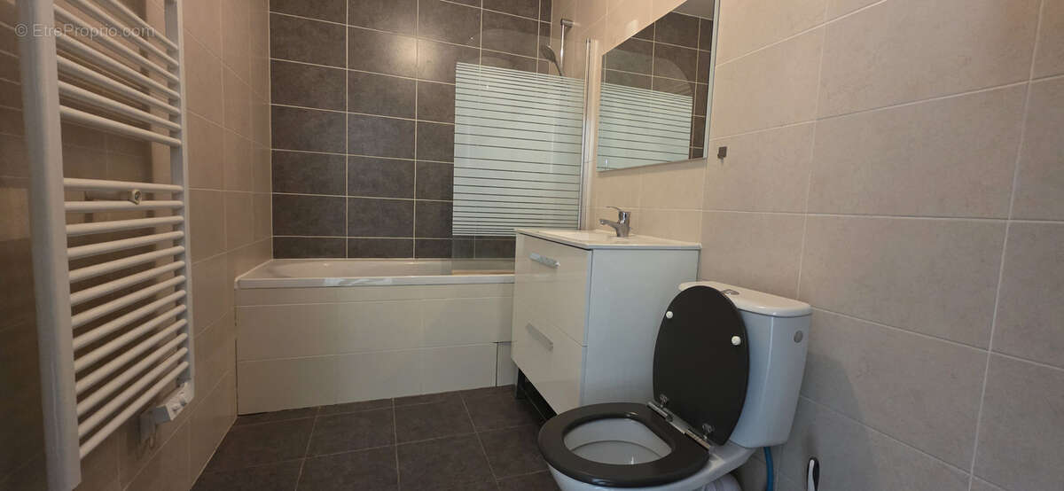 Appartement à PONT-DE-CHERUY