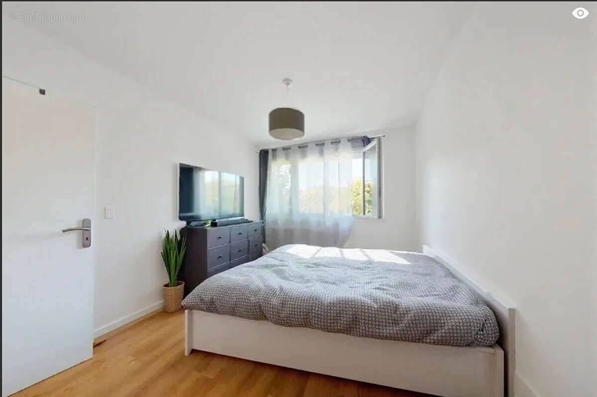 Maison à CHAMPS-SUR-MARNE