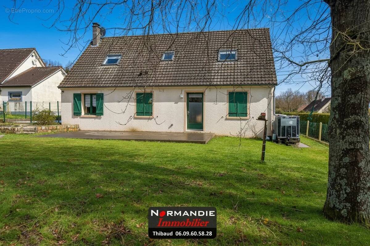 Maison à YERVILLE