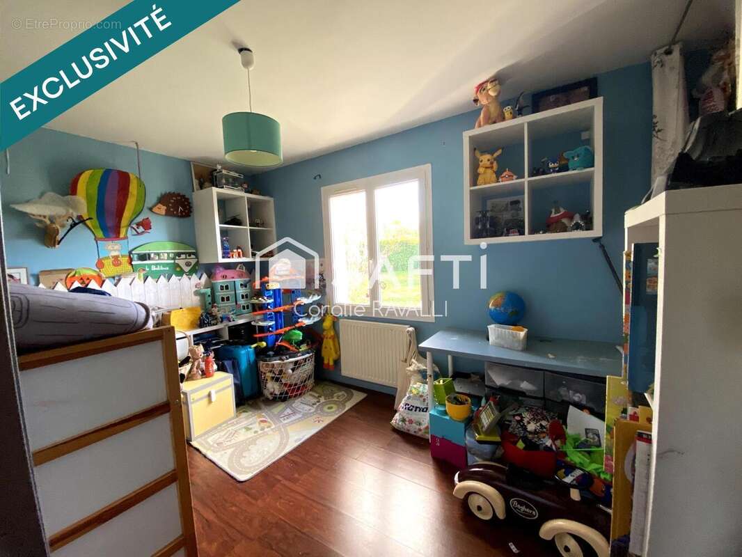 Photo 5 - Maison à VILLEBOIS-LAVALETTE