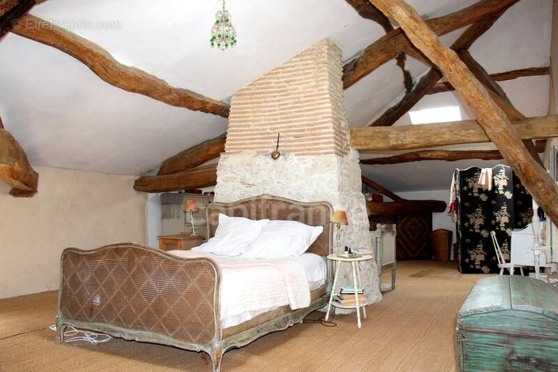 Maison à SAINT-CLAR