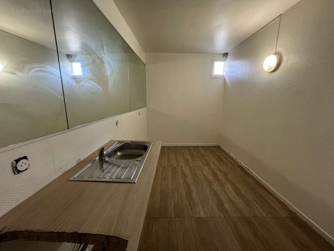 Secteur cormontreuil -  opportunite local commercial de 118m2 avec vitrine - photo 11