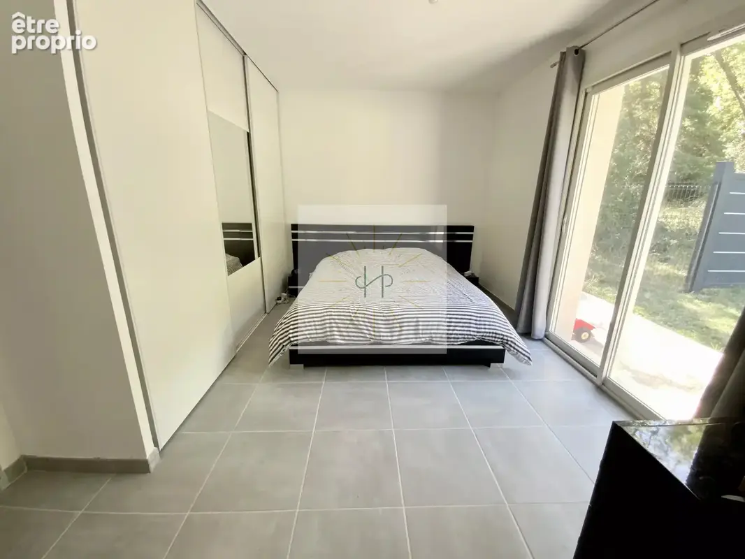 Maison 5 pièces 95 m² à vendre à Rochemaure (07400) - photo 3