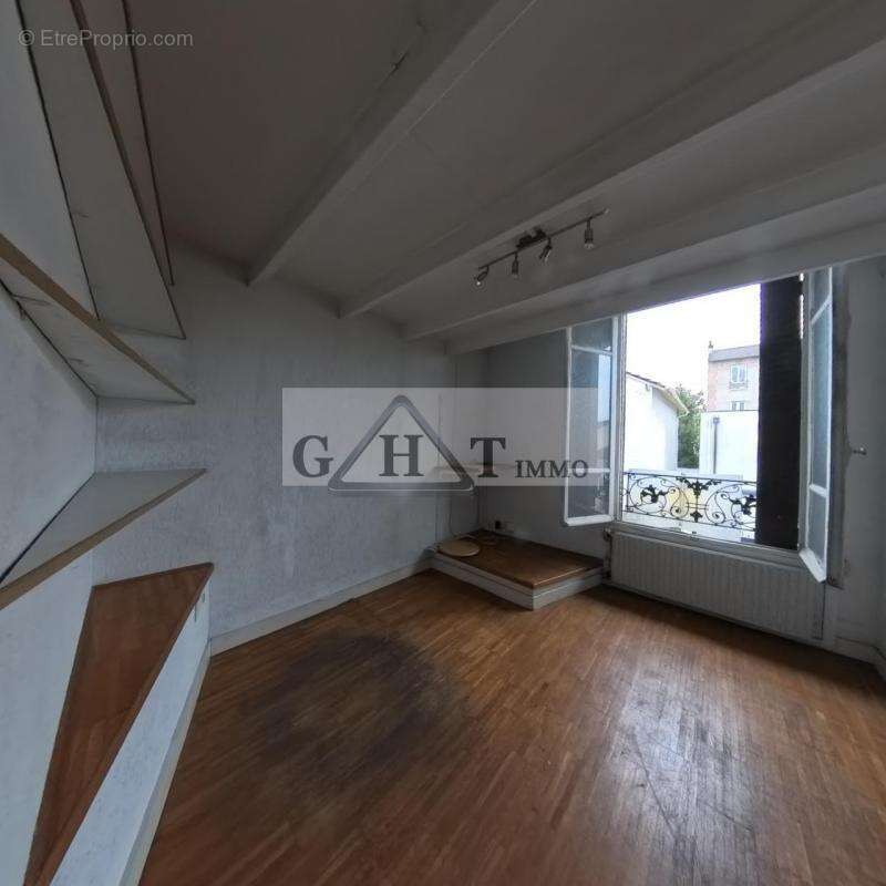 Commerce à MAISONS-ALFORT