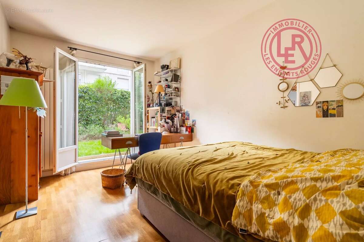 Appartement à PARIS-10E