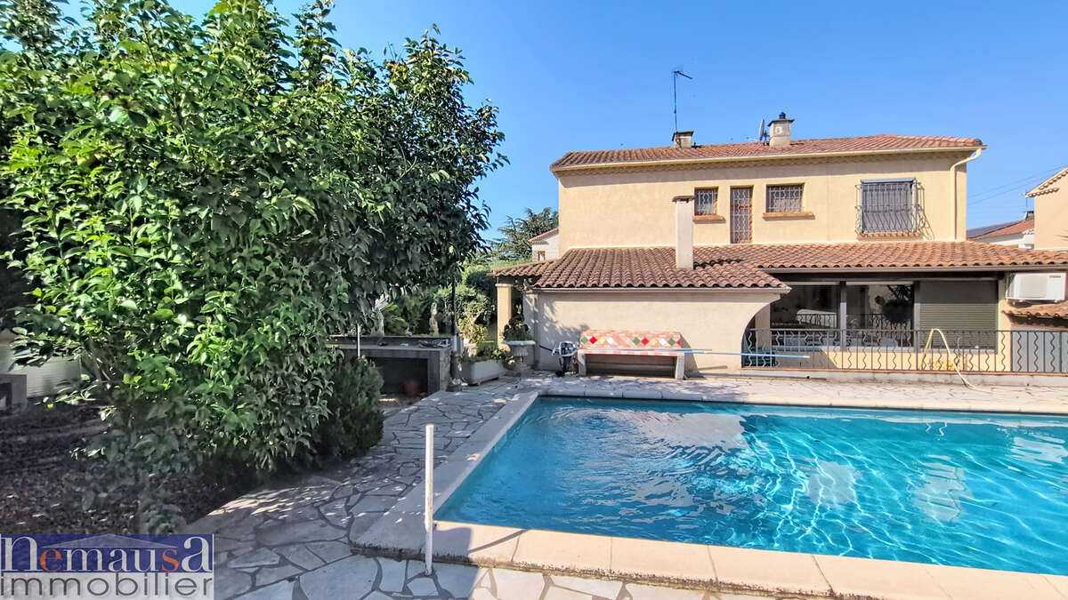 Maison à RODILHAN