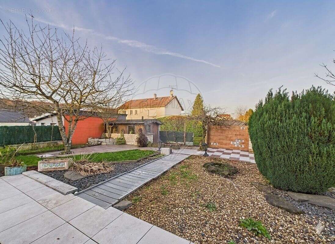 Maison à ERROUVILLE