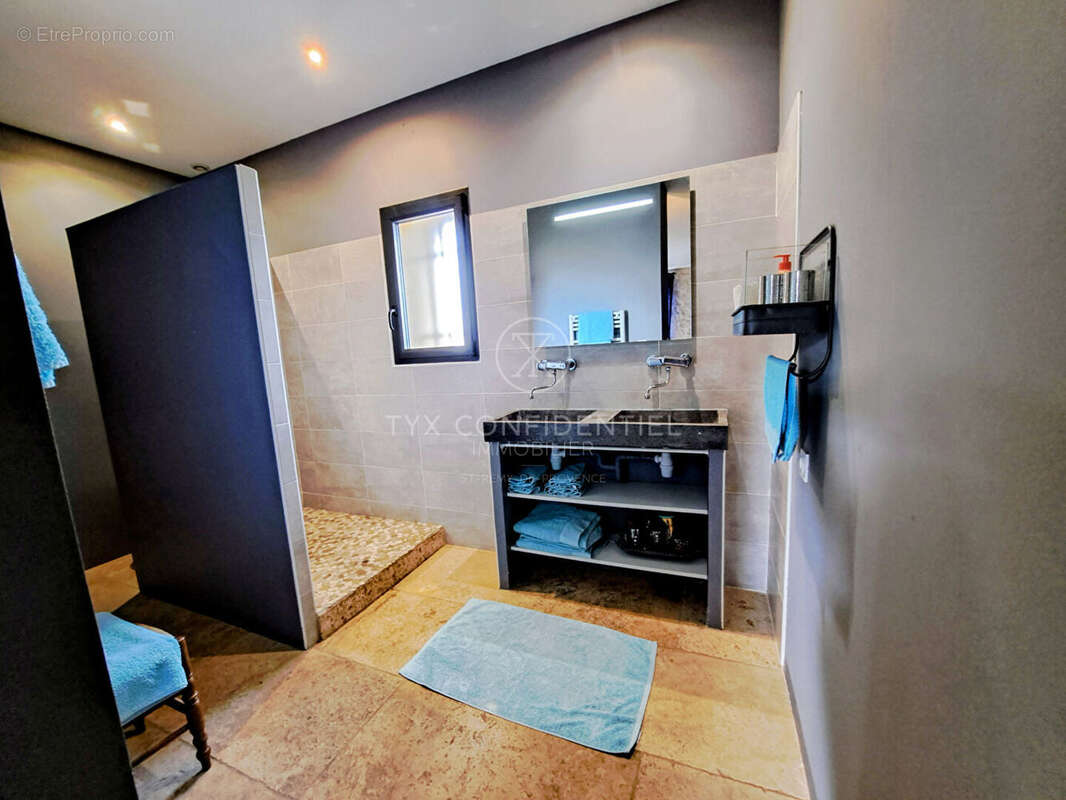Mas de ville Saint Remy De Provence 260 m2 - photo 10