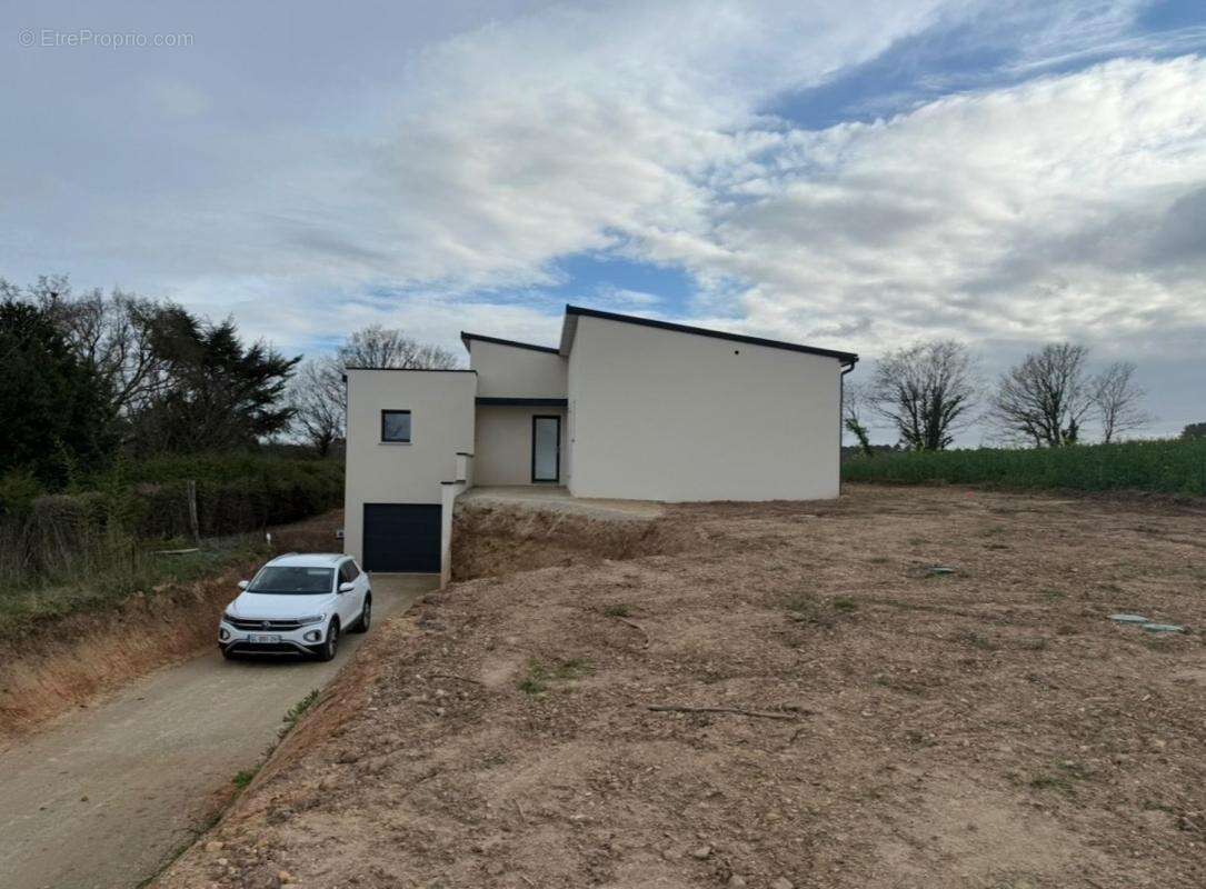 Maison à SAINT-MARCEL