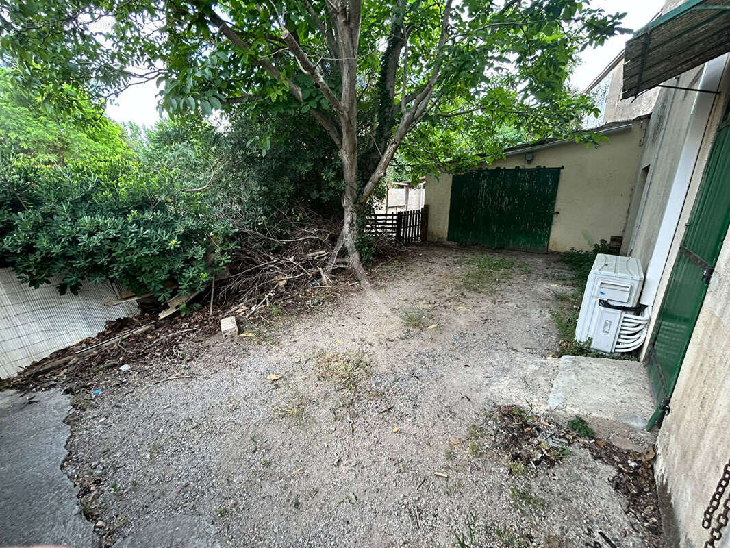 Maison à rénover t4 située entre Narbonne et Lézignan Corbieres - photo 12