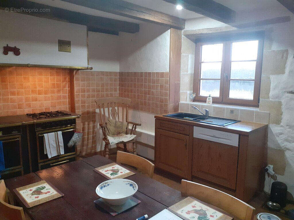 CUISINE - Maison à ASNIERES-SUR-BLOUR