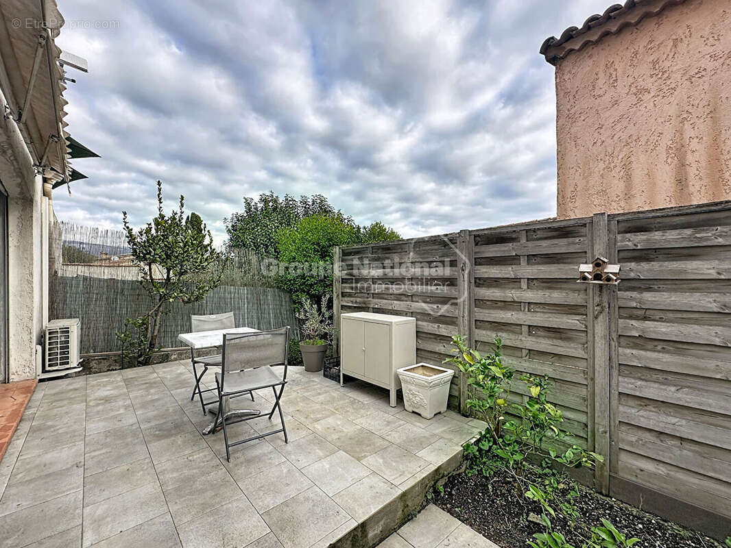 Appartement à PEGOMAS