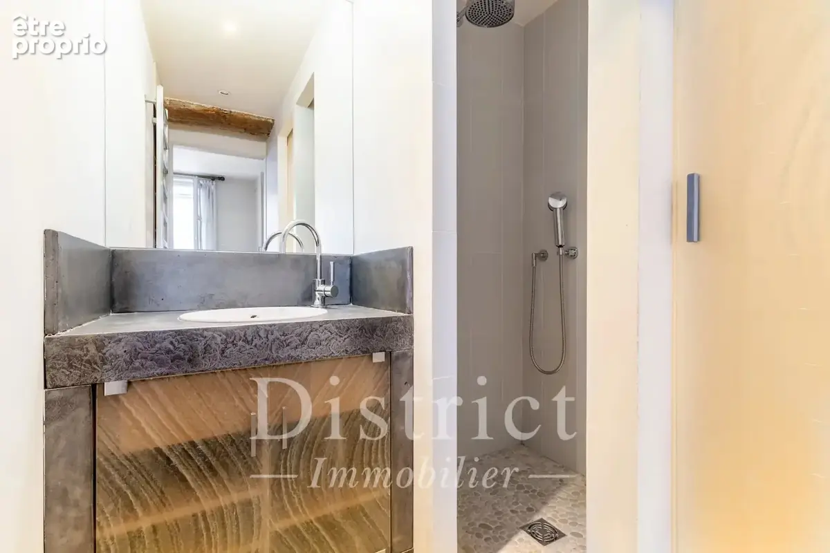 Exclusivité île Saint Louis - Appartement de 42m² plein de charme - photo 13