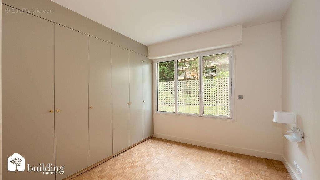 Appartement à NEUILLY-SUR-SEINE