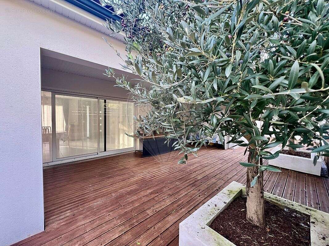 Maison à LES MATHES