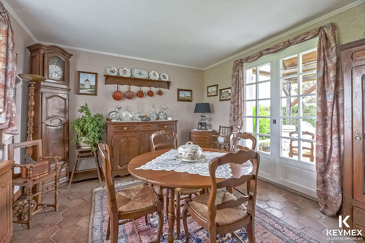 Maison à CAUVIGNY