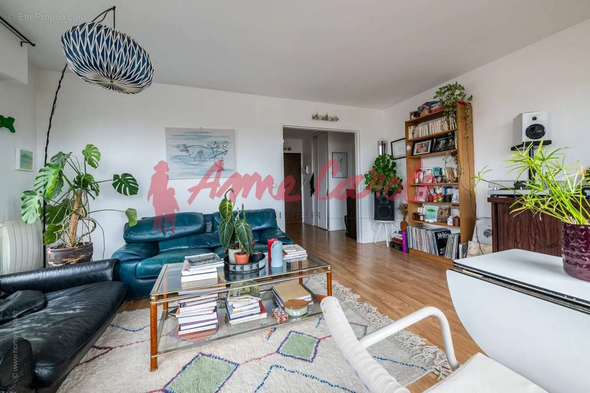Appartement à PARIS-20E