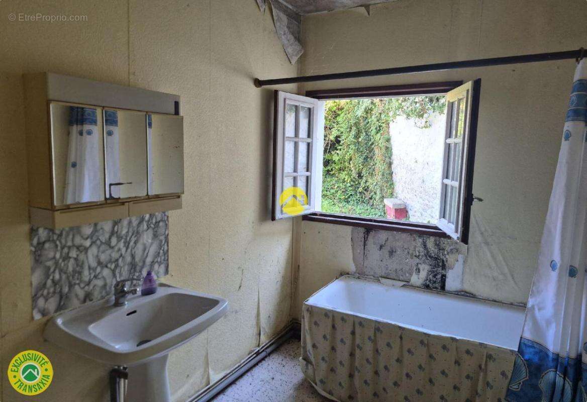 Ensemble immobilier - photo 8