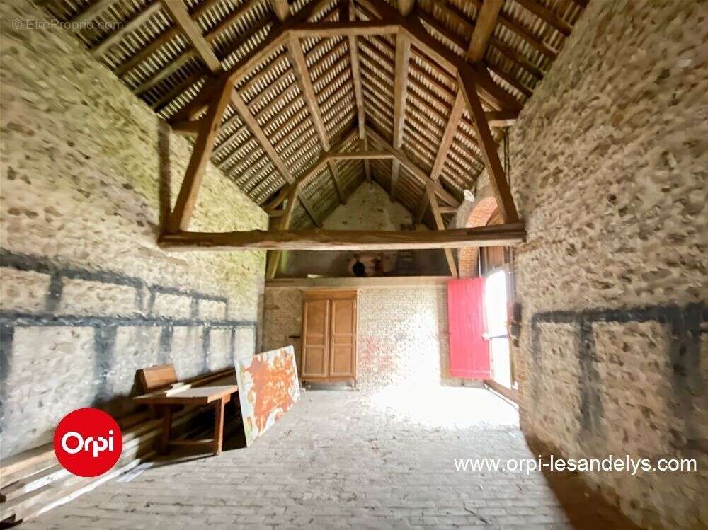 Maison à COURCELLES-SUR-SEINE