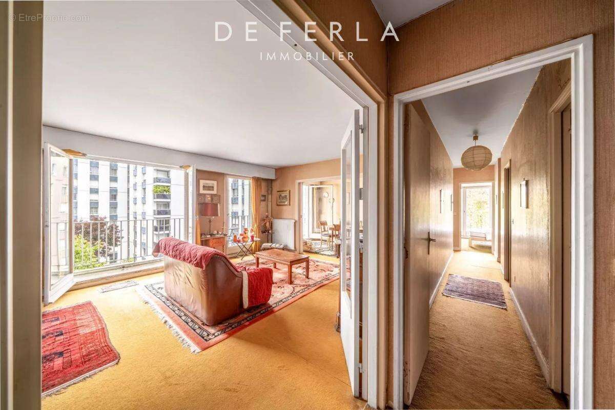 Appartement à PARIS-15E