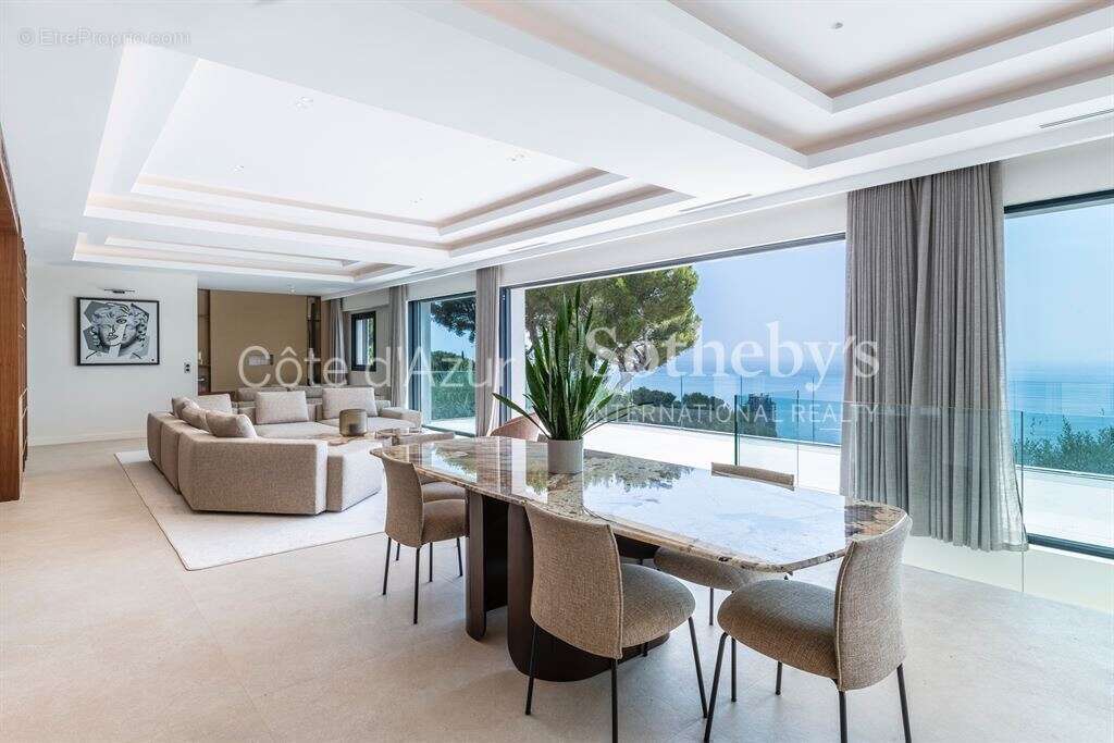 Villa contemporaine de 256 m² avec vue panoramique sur Monaco, piscine et cinq suites - photo 5