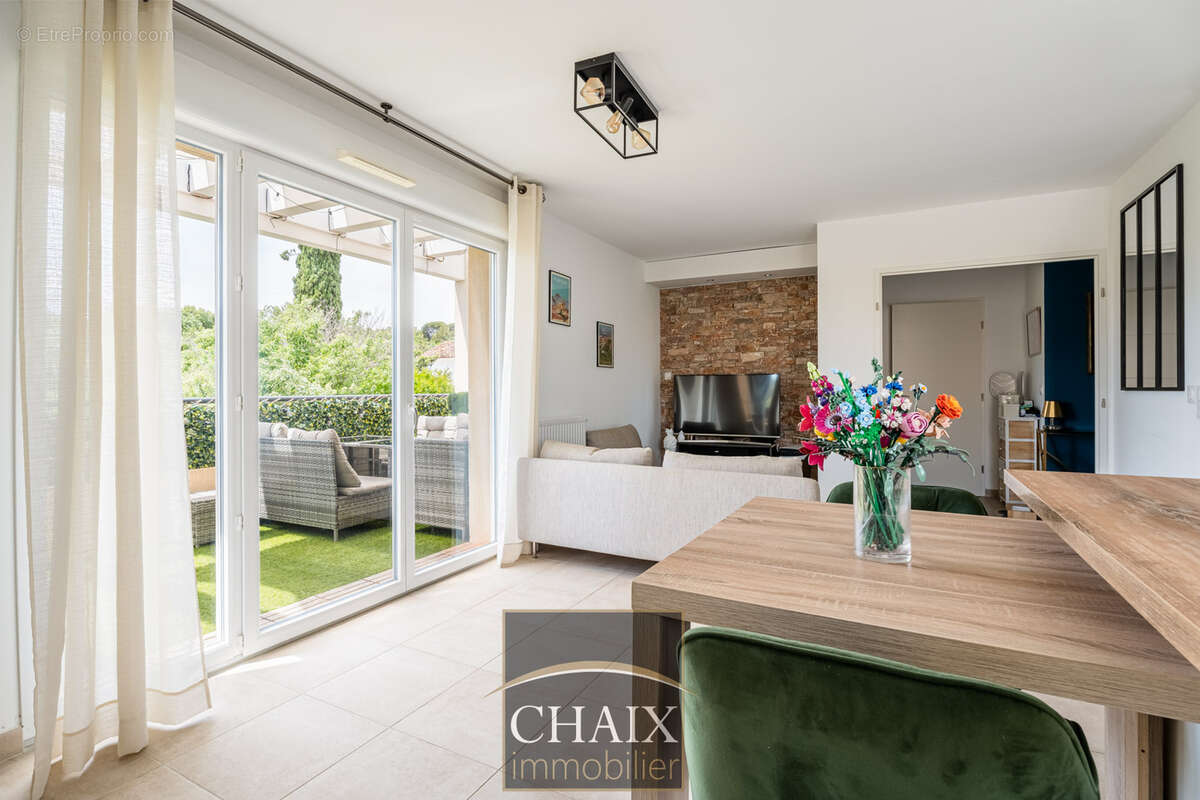 Aubagne   le domaine des solans   appartement t3 avec terrasse plein sud, - photo 2