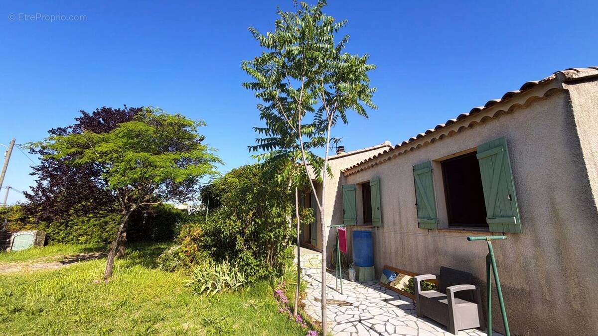 Maison à POURRIERES