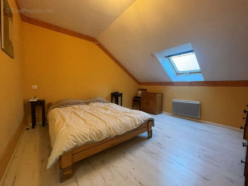 Maison à LA BAZOCHE-GOUET