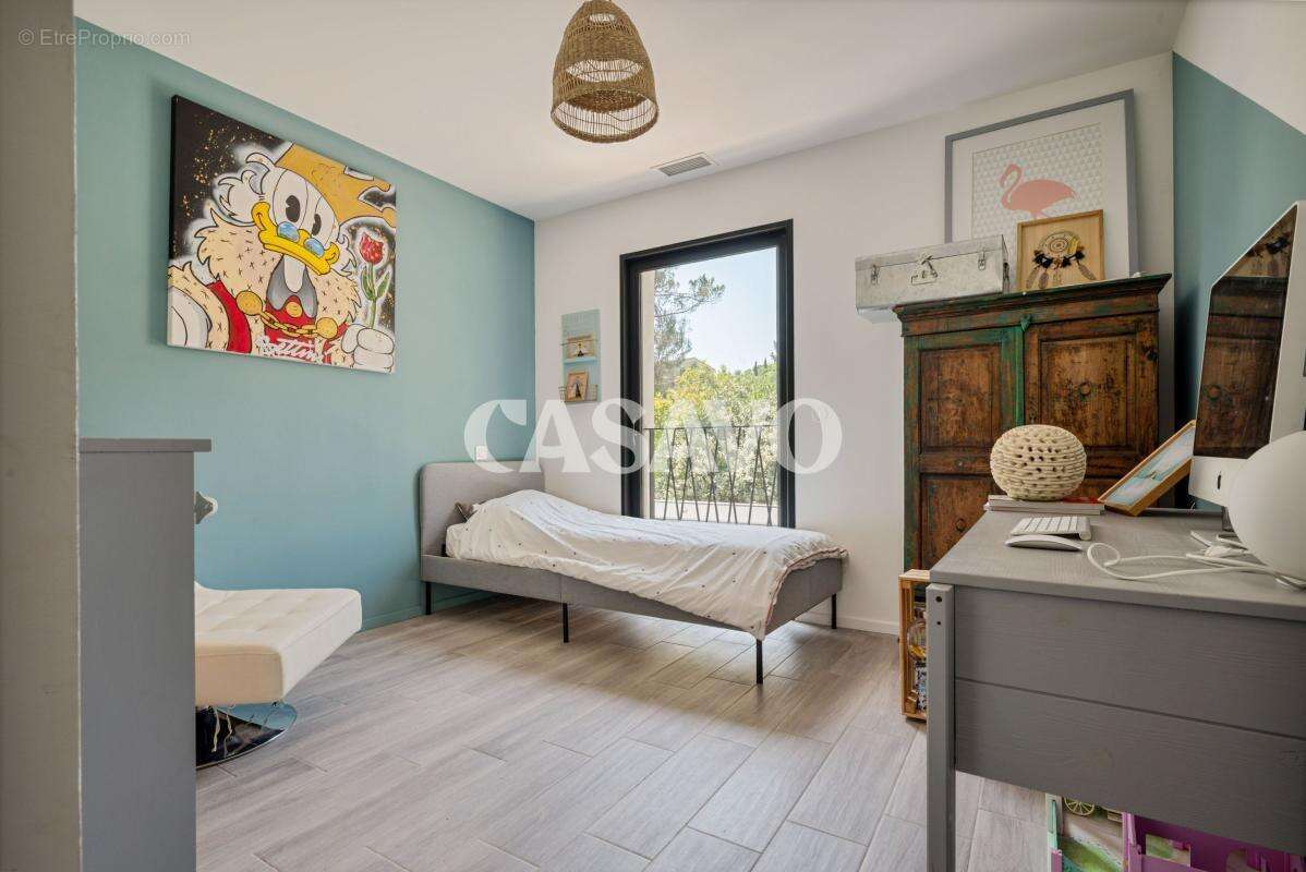 Maison à LE THOLONET