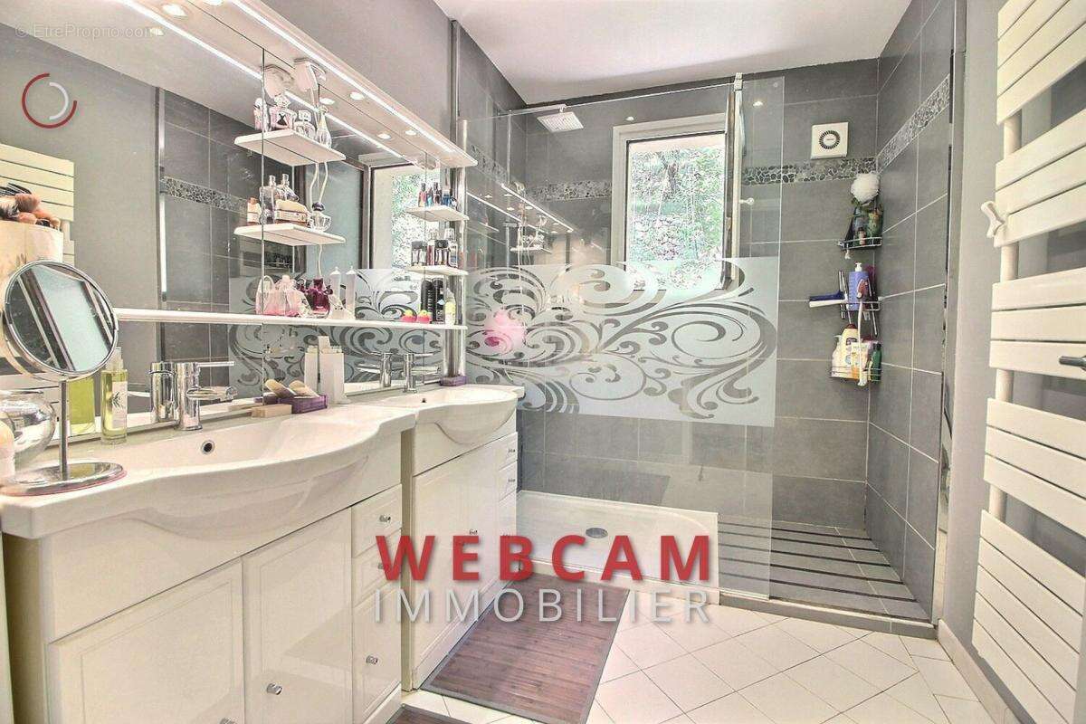 Maison à SAINTE-AGNES