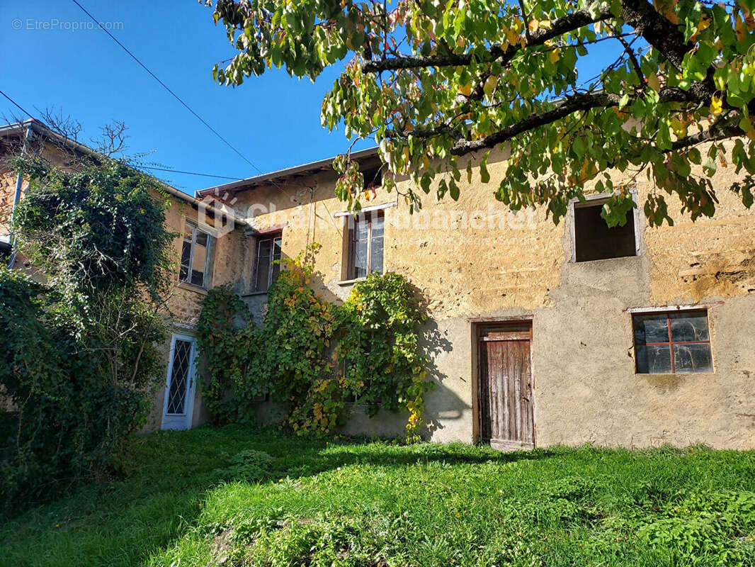 Maison à SAINTE-COLOMBE-SUR-GAND