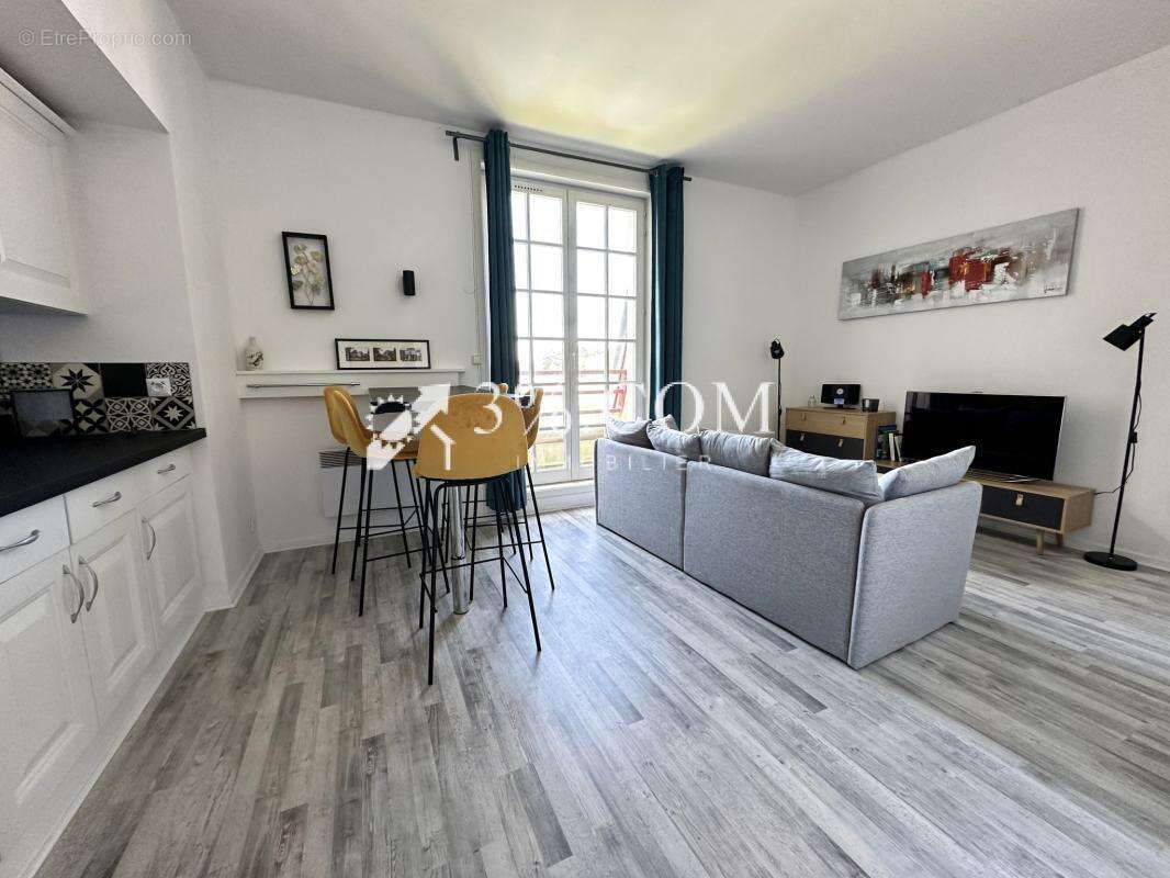 Appartement à NESLES