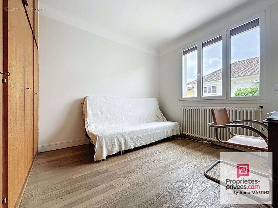 Maison à VIRY-CHATILLON