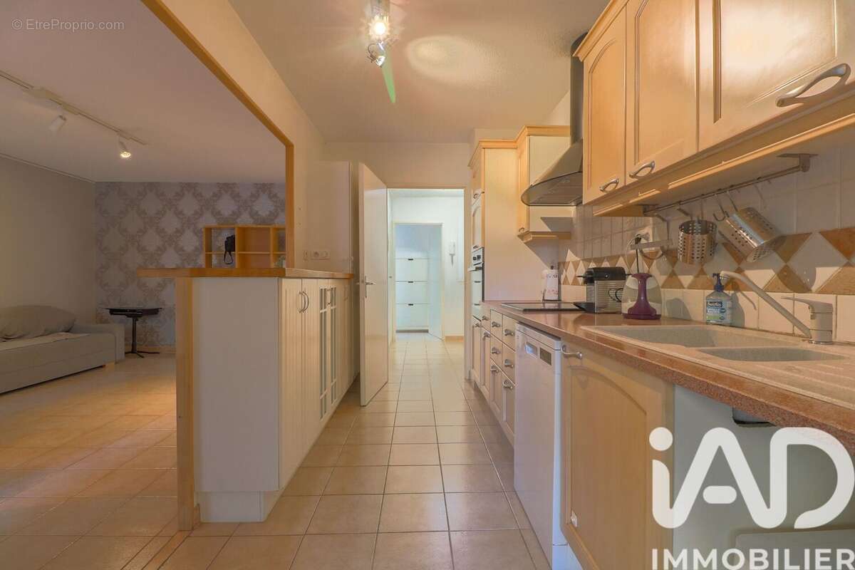 Photo 2 - Appartement à MARSEILLE-12E