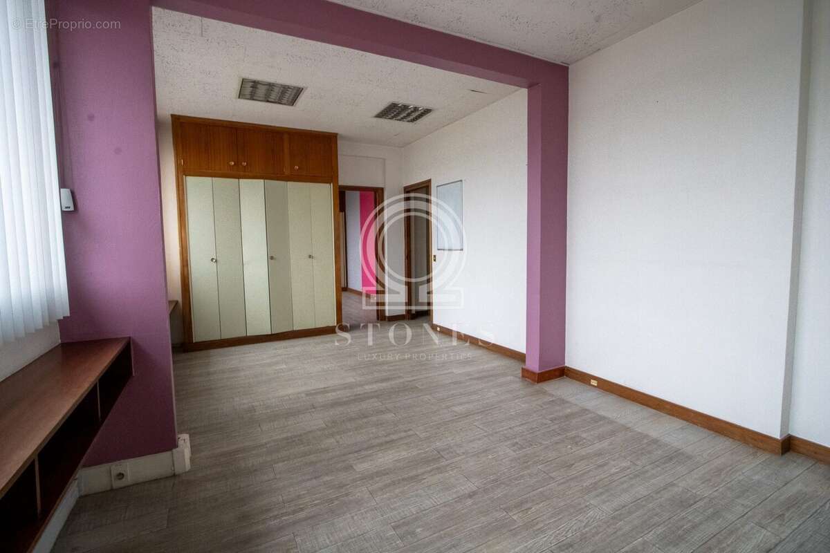 Appartement à LA CELLE-SAINT-CLOUD