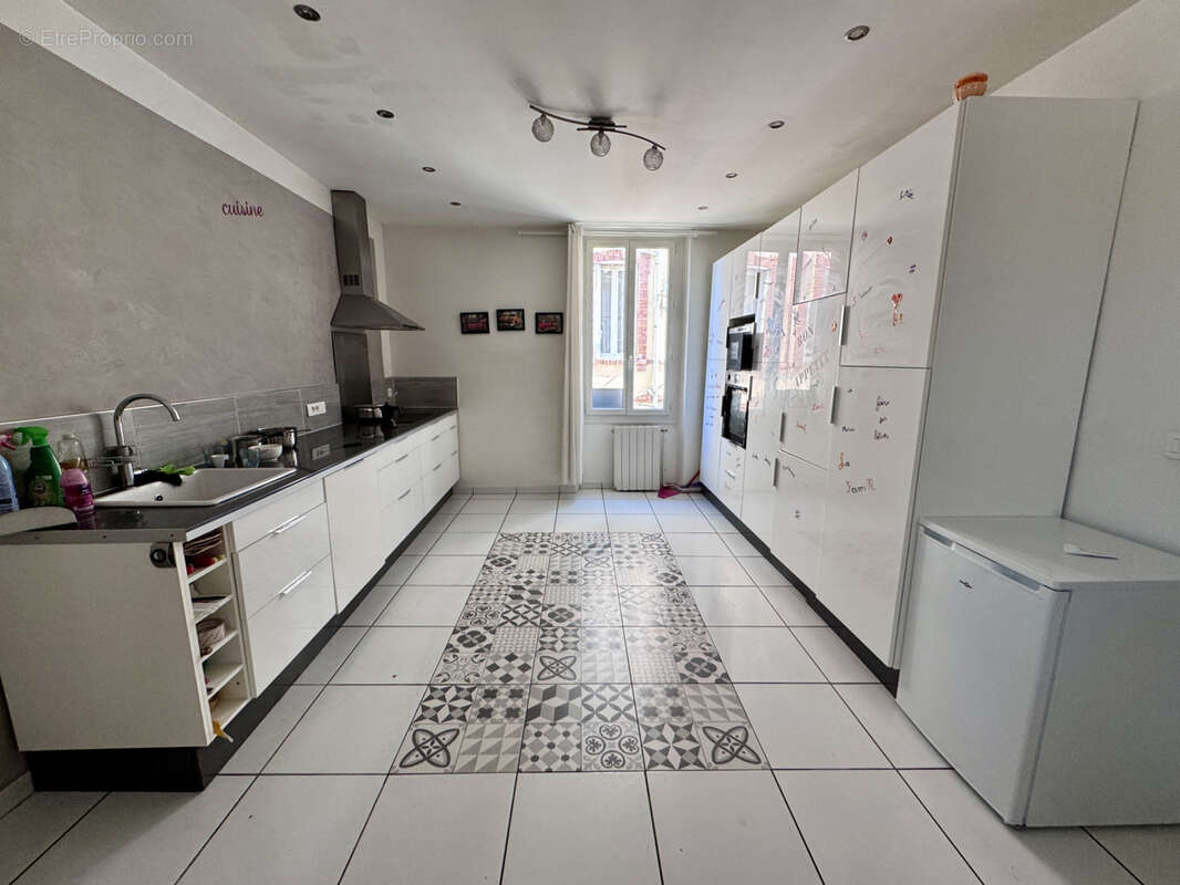 Appartement à MARSEILLE-16E
