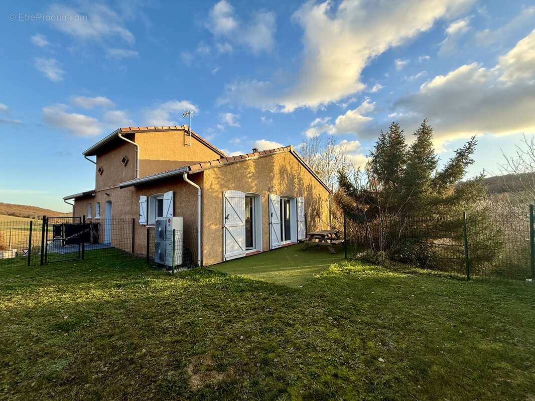 Maison à LE CASTERA