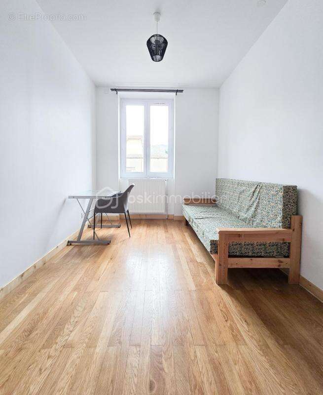 Appartement à JARRIE