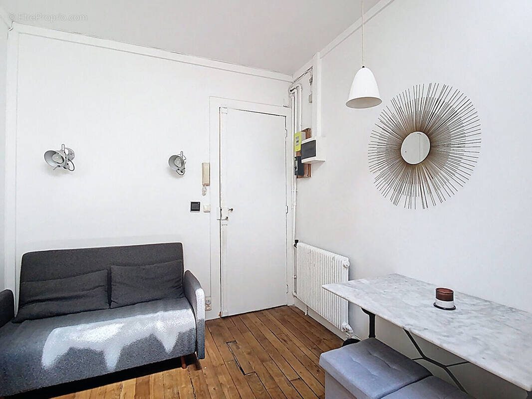 Appartement à PARIS-7E