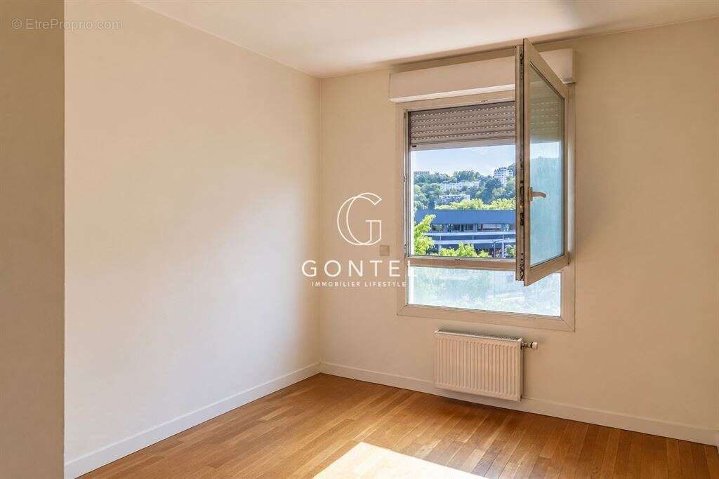 Lyon 9 – vaise  appartement t4 de 89 m² avec loggia de 13,57 m² – garage en sus - photo 10