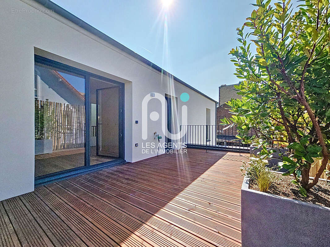 Maison à ASNIERES-SUR-SEINE