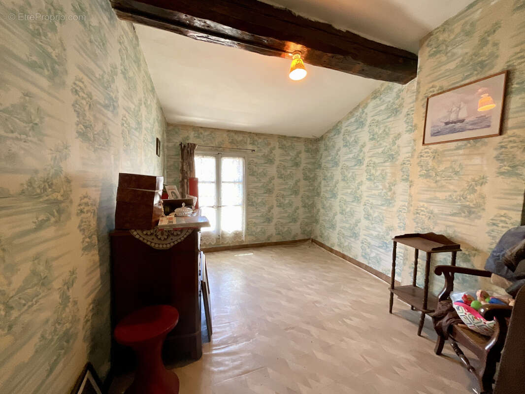 Maison à POMEROLS