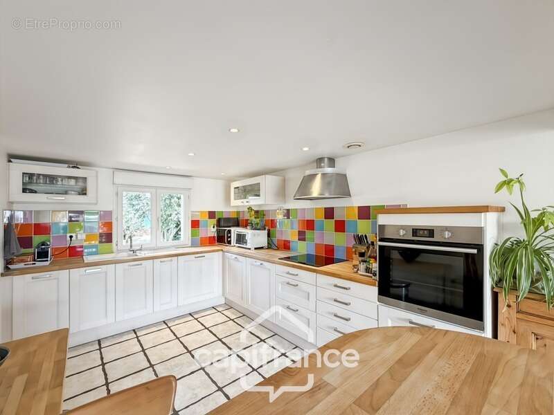 Chanas – Une maison familiale au cœur d'un environnement naturel privilégié composé de 6 pièces - photo 19