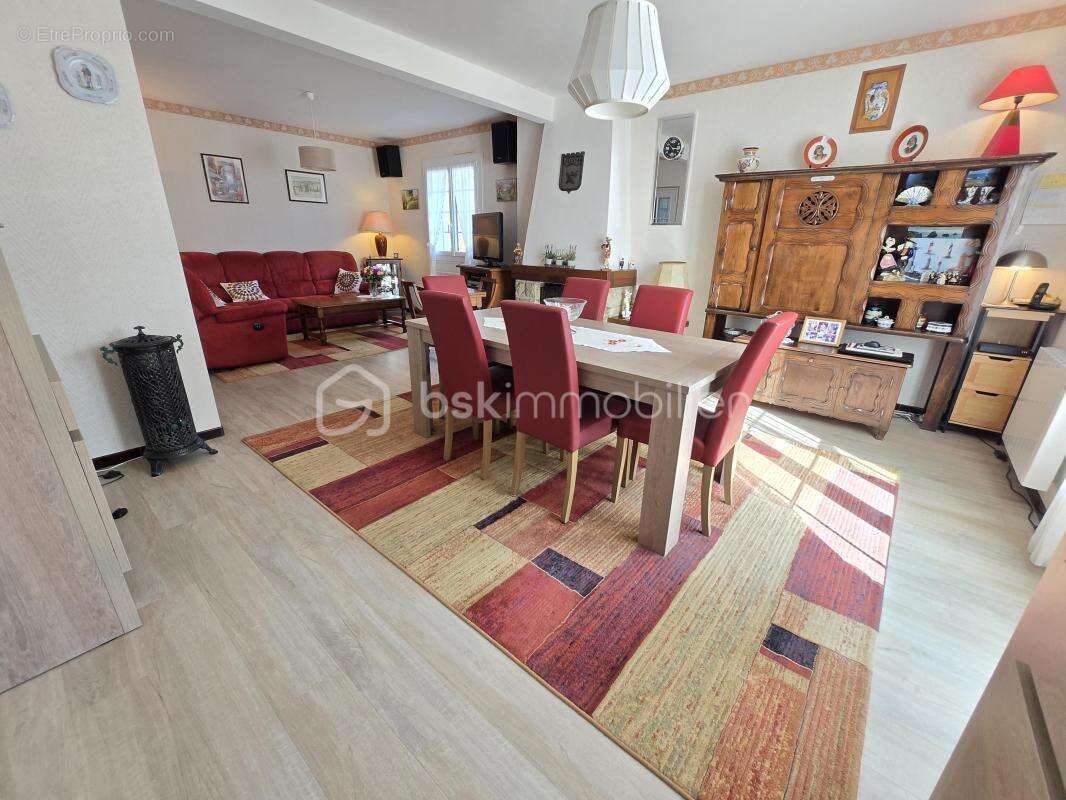  Maison néo-bretonne sur sous-sol complet – 4 chambres – beau jardin paysagé - photo 4