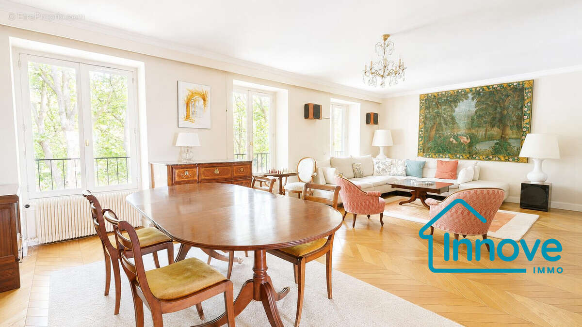 Appartement à VERSAILLES