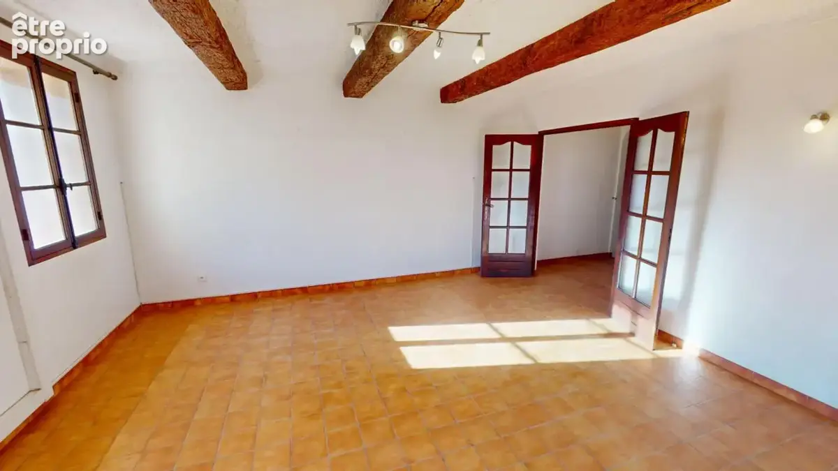Le MUY, Maison de village 115m² avec grand garage et vie tout à pied ! - photo 2