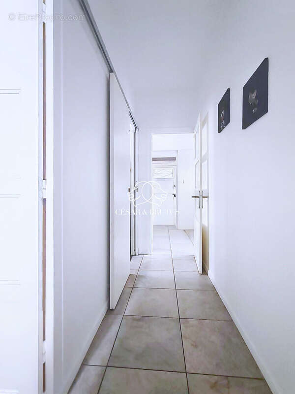 Maison à JASSANS-RIOTTIER