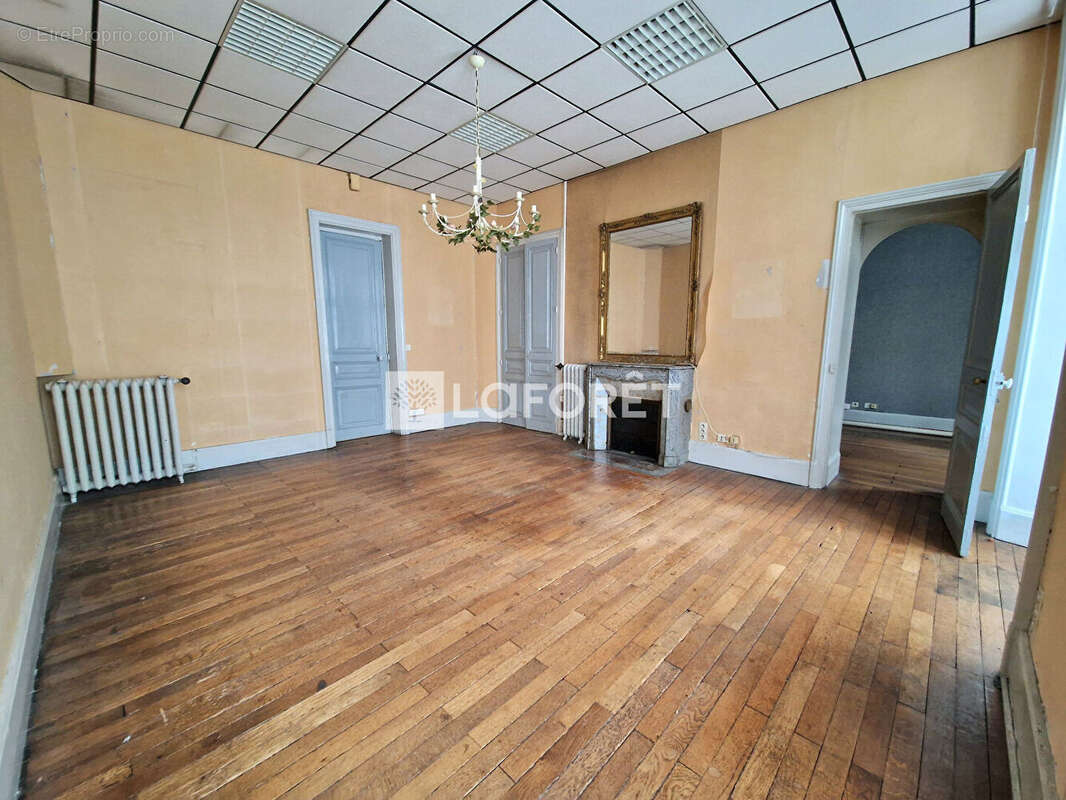 Appartement Limoges 4 pièce(s) 139.60 m2 - photo 2