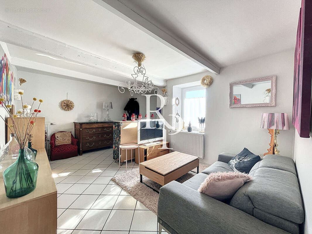 Appartement à CRAPONNE