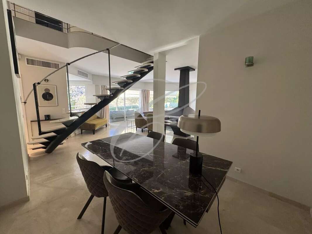 Maison à ROQUEBRUNE-CAP-MARTIN